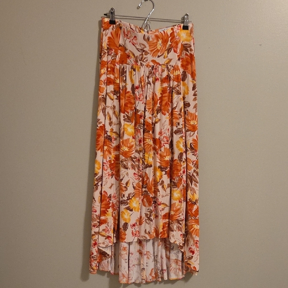Petal & Pup Floral High-Low Maxi Skirt With Matching Crop Top Set - Picture 5 of 6